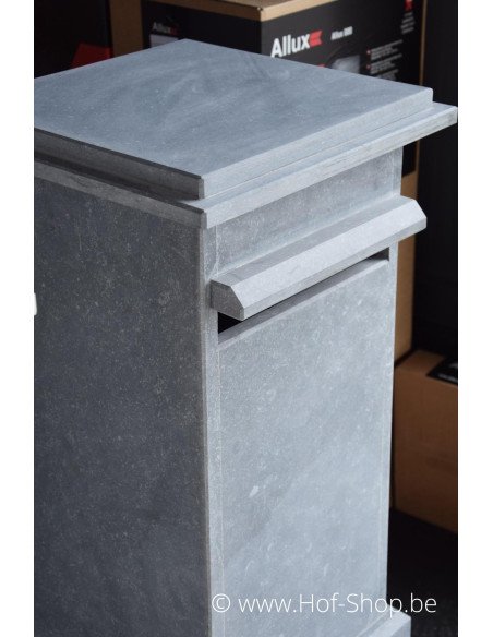 Bilbao - Boîte aux lettres VASP en pierre bleue