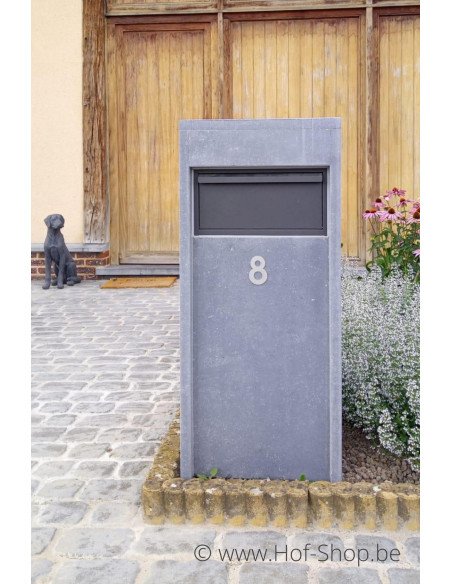 Numéro 8 - acier inoxydable de 8 cm de haut (numéro de maison 'fuji' KatoDesign)