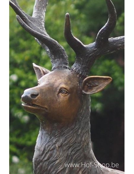 Staand hert - bronzen beeld