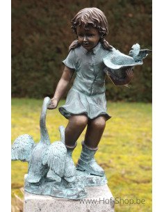 Meisje met ganzen - bronzen beeld (AN1063BRW-V-F)