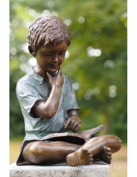 Garçon avec livre - statue en bronze (AN1561BRW-V)
