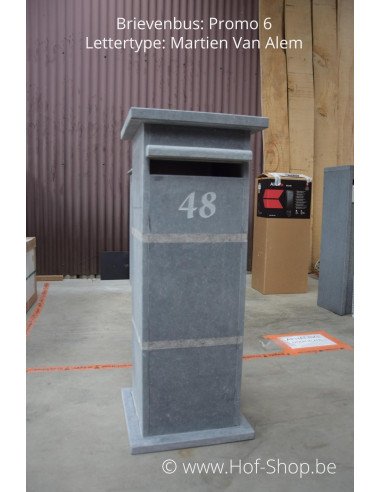 P-Box 6 - boîte aux lettres en pierre bleue